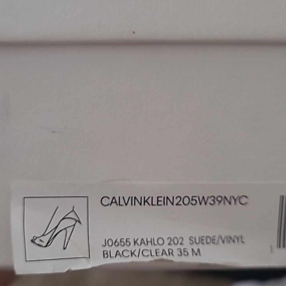 Black Calvin Klein 'Kahalo' 205W39NYC Runway Pumps - Picture 11 of 12